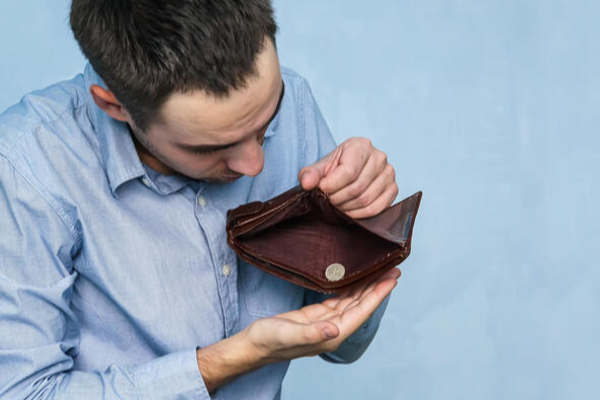 உங்க பர்ஸில் இது இருந்தா உடனே தூக்கி வீசுங்க... பேராபத்து! துளி கூட பணம் சேராது | Vastu Tips These Things In Your Purse To Avoid