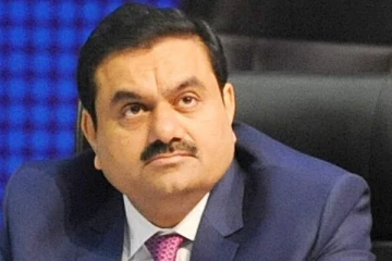 உலக பணக்காரர்கள் பட்டியல் வெளியீடு - 2ம் இடத்திலிருந்து மீண்டும் 3-ம் இடத்திற்கு சென்ற அதானி...!