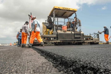 மீண்டும் வீதி அபிவிருத்தி திட்டங்கள் - முன்னெடுக்கப்படவுள்ள வேலைத்திட்டம்