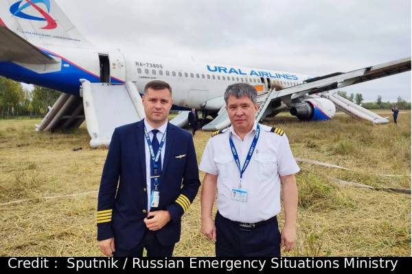 165 பயணிகளின் உயிரை காப்பாற்றிய விமானிகள் - ரூ.12 கோடி இழப்பீடு கோரும் நிறுவனம் | Russian Pilots Who Saved 165 Lives To Pay Damages 165 பயணிகளின் உயிரை காப்பாற்றிய விமானிகள் - ரூ.12 கோடி இழப்பீடு கோரும் நிறுவனம் | Russian Pilots Who Saved 165 Lives To Pay Damages