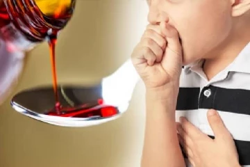 குழந்தைகளுக்கு வழங்கப்பட்ட இருமல் மருந்தில் புழுக்கள்