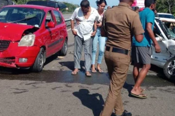 கார்கள் ஒன்றுடன் ஒன்று மோதியதில் ஒருவர் பலி ; அதிவேக வீதியில் சம்பவம்