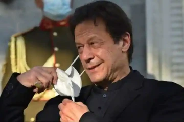 பாகிஸ்தான் உயர் நீதிமன்றத்தில் முன்னிலையாகிய அந்நாட்டு பிரதமர் இம்ரான்கான்