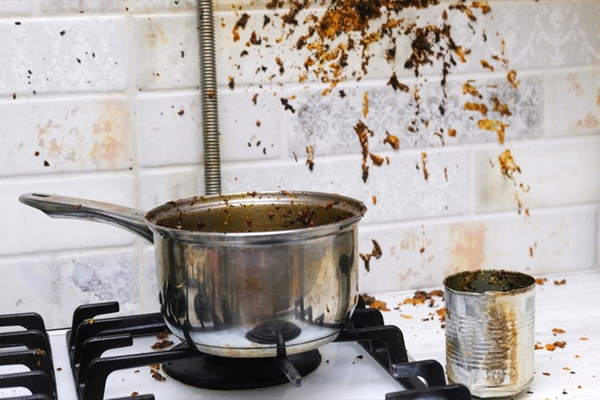 கிச்சன் பொருட்களில் அதிகமான எண்ணெய் பசை உள்ளதா? எளிய டிப்ஸ் இதோ | Tips Easily Remove Oil Stains From Kitchen Items