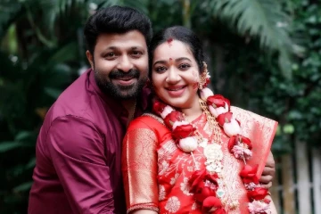 40 வயதில் தாயான காதலிக்க நேரமில்லை சீரியல் நடிகை சந்திரா.. குழந்தையின் புகைப்படம் இதோ