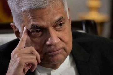 இரண்டு இராஜாங்க அமைச்சர்களின் செயலினால் கடும் நெருக்கடியில் அரசாங்கம்