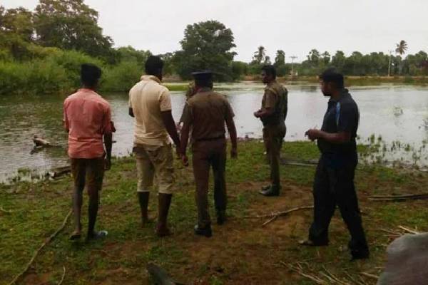 யாழில் நகரப் பகுதி குளமொன்றில் நபரொருவரின் சடலம் மீட்பு | Body Recovered From Pond In Jaffna Town Area