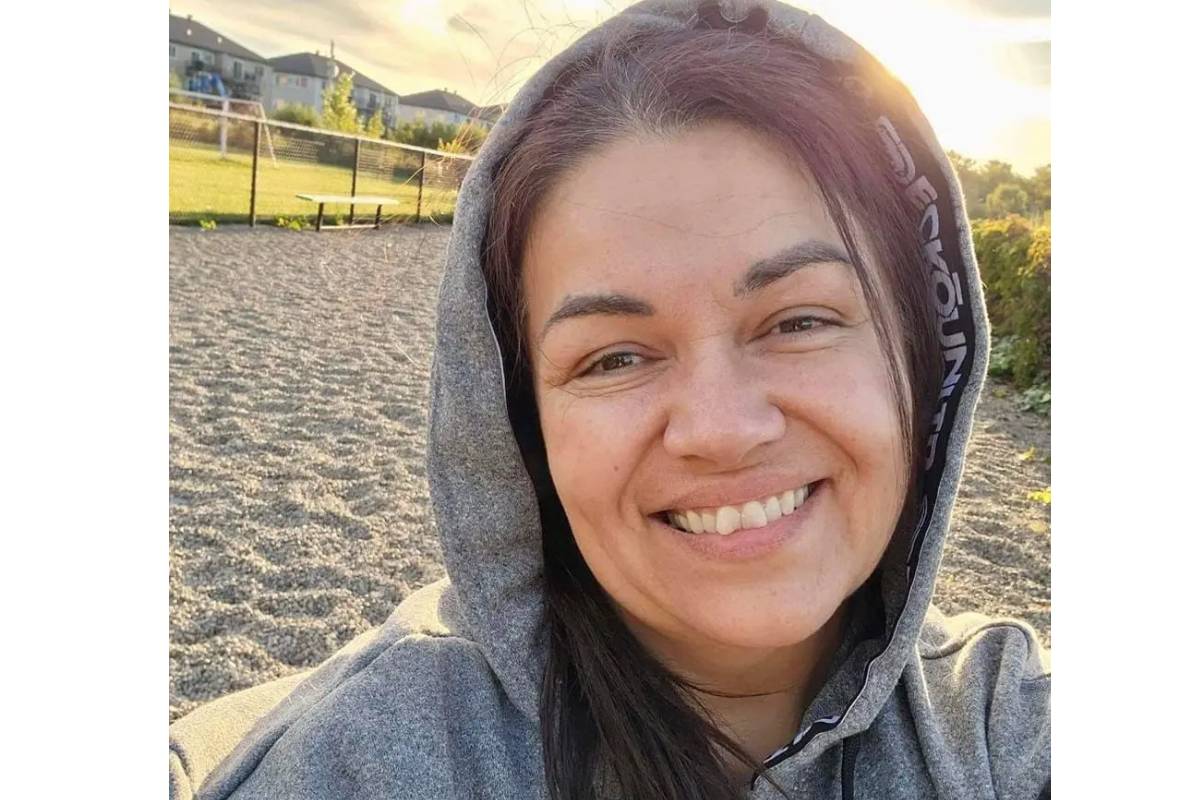 ஏர் கனடா விமான விபத்து: 330 அடி தூரம் தூக்கி வீசப்பட்டு உயிர் தப்பிய பெண் | Air Canada Flight Crew Thrown 330 Feet From Plane