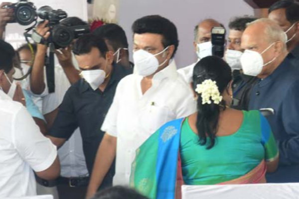 முதல்வராக பதவியேற்றதும் அடுத்த நிமிடமே ஏற்பட்ட மாற்றம்! | Tamil News Mk Stalin Sworn In As Tamil Nadu Chief