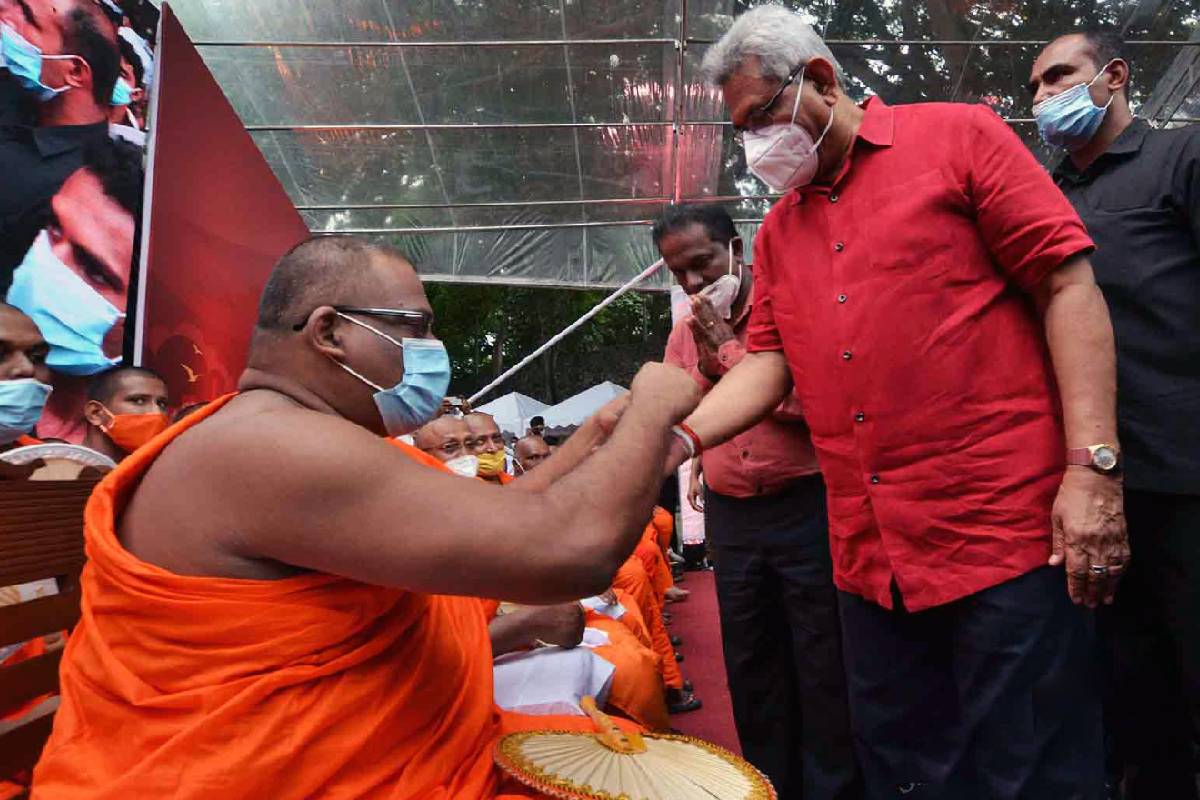 ஞானசார விடயத்தை தமிழீழ விடுதலை புலிகளுடன் கோர்த்து விடும் பயங்கர சதி! திரைமறைவில் செயற்படும் அரசியல் பலம்... | Sandya Ekneligoda Galagoda Aththe Gnanasara ஞானசார விடயத்தை தமிழீழ விடுதலை புலிகளுடன் கோர்த்து விடும் பயங்கர சதி! திரைமறைவில் செயற்படும் அரசியல் பலம்... | Sandya Ekneligoda Galagoda Aththe Gnanasara