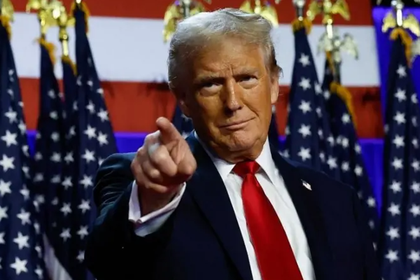 விசா கட்டணம் தொடர்பில் டிரம்பின் அதிரடி மாற்றம் | Trump S Drastic Change Regarding Visa Fees