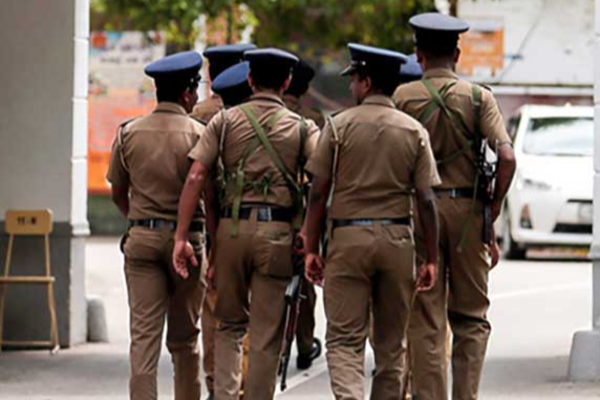 வெளிநாட்டு சிகரெட்டுகளுடன் ஒருவர் கைது | One Arrested With Foreign Cigarettes