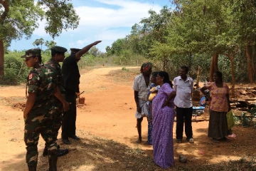 பிரச்சார மேடையில் சிங்கள, பௌத்ததின் மேலாண்மையை மட்டும் வலியுறுத்தும் ஜனாதிபதி வேட்பாளர்கள்!