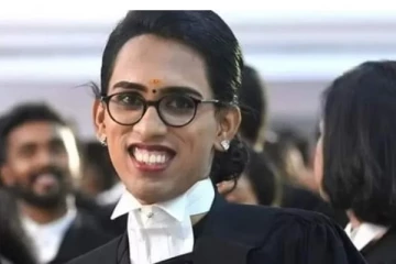 தடை அதை உடை: வழக்கறிஞரான முதல் திருநங்கை - குவியும் பாராட்டுகள்