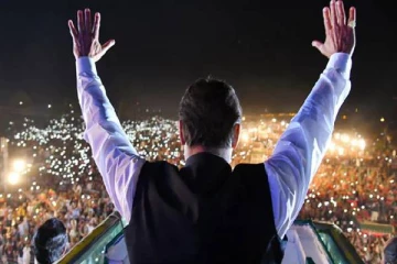 இன்றுமுதல் பாகிஸ்தானின் புதிய பிரதமர் இவர்தானாம்!