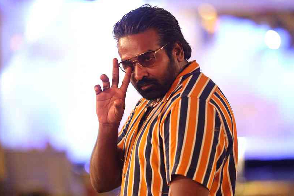 அடேங்கப்பா..! விஜய் சேதுபதி ஒரு படத்திற்கு வாங்கும் சம்பளம் எத்தனை கோடி தெரியுமா? | Vijay Sethupathy Salary
