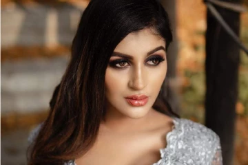 வாளுடன் இருக்கும் யாஷிகா ஆனந்தின் புது தோற்றம் - ஆச்சரியத்தில் ரசிகர்கள்