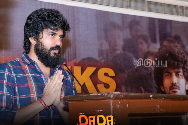 ரொமான்ஸ் செய்த நடிகையுடன் காதலில் கவின்!! நெருக்கமாக எடுத்த புகைப்படத்தை பகிர்ந்த விஜய் பட நடிகை | Kavin Love With Aparna Das Photos Comments Fans