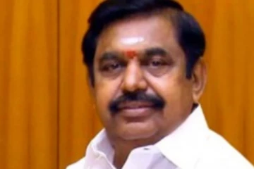 தமிழக முதல்வர் எடப்பாடி வீட்டை திடீரென முற்றுகையிட்ட 50 பேர்: சென்னையில் பரபரப்பு