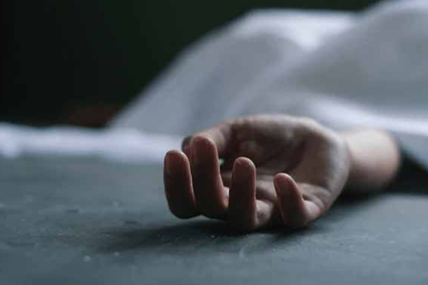 யாழில் தவறான முடிவெடுத்து யுவதி உயிர் மாய்ப்பு | Young Woman Hanged Herself In Arali