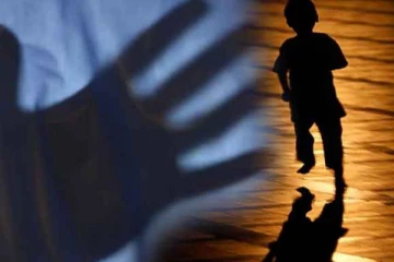 පියාට දුරකථන කාඩ්පතක් රැගෙන ඒමට කඩයට ගිය සත් හැවිරිදි දරුවාට සිදු වූ අපරාධය - පැය 7ක ශල්ය කර්මයක්..!