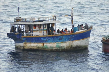 படகு மூலம் அவுஸ்திரேலியா சென்ற இலங்கை தமிழர் தூக்கிட்டு தற்கொலை!