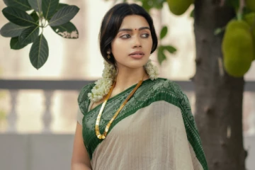 பிக் பாஸ் தர்ஷிகா ஹோம்லி லுக்கில் அழகிய போட்டோஷூட்