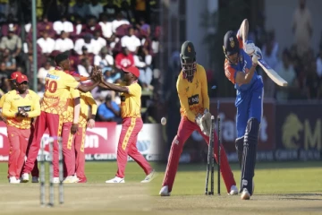 இந்தியாவை வீழ்த்தி வரலாற்று சாதனை படைத்தது சிம்பாப்வே