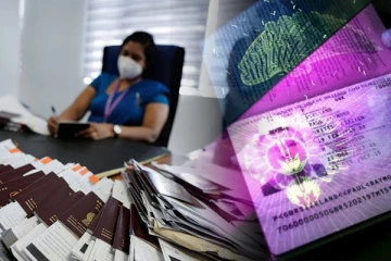 ஒன்லைன் முறை மூலம் கடவுசீட்டு பெற தீவிர ஆர்வம் காட்டும் மக்கள்