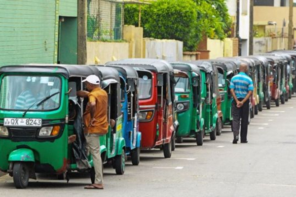 எரிபொருள் விலையால் அவதிப்படும் முச்சக்கரவண்டி தொழிற்துறையினர்! | Tricycle Industry Suffering From Fuel Prices