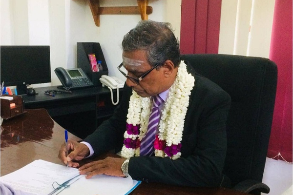 மீண்டும் யாழ். பல்கலைக் கழகத்தின் துணைவேந்தராக சி. சிறிசற்குணராஜா | Jaffna Again As Vice Chancellor Sirisakunaraja