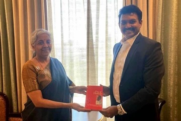 கிழக்கு மாகாணத்திற்கு விஜயம் செய்துள்ள இந்திய நிதி அமைச்சர் - செய்திகளின் தொகுப்பு