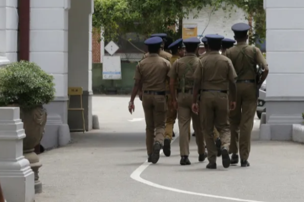 வவுனியா மற்றும் கிரிபத்கொடயில் மீட்கப்பட்ட ஆயுதங்கள்; வெளிநாட்டு வாழ் தமிழருக்கு தொடர்பு? | Vavuniya And Kiribathgoda Weapons Tamils Diaspora