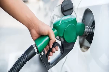 நடமாடும் டீசல் விற்பனை நிலையம் ; சுற்றிவளைத்து பிடிப்பு