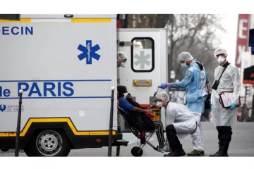 பிரான்சில் கடந்த 24 மணி நேரத்தில் கொரோனாவால் 81 பேர் பலி! 18 வயது மேற்பட்டவர்களுக்கு தடுப்பூசி எப்போது?