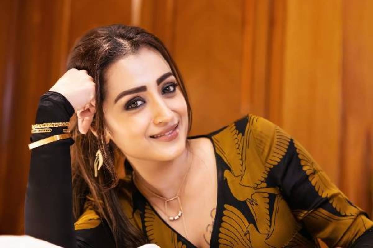 சினிமாவை விட்டு விலகுகிறாரா நடிகை த்ரிஷா - புதிய தகவல் | Actress Trisha To Quit Cinema