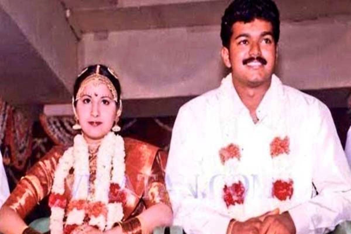 திருமணத்திற்கு முதல் சங்கீதாவிற்கு விஜய் கொடுத்த கிஃப்ட் என்ன தெரியுமா? | Vijay S First Gift To Sangeetha She So Happy