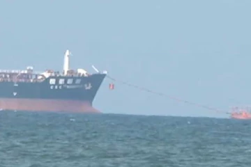 இலங்கையர்களுடன் சென்ற வௌிநாட்டு கப்பல் ஒன்றை தடுத்து நிறுத்திய ஈரான்