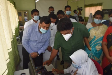 நாட்டு மக்களிடையே பிளவுகளை ஏற்படுத்திய அரசாங்கம் தற்போது அதன் மூலமே அழிந்து வருகின்றது!  (Video)