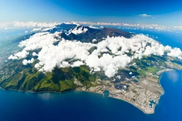 சட்ட விரோதமாக ரீயூனியன் தீவுக்கு சென்ற 14 இலங்கையர்களுக்கு நேர்ந்த கதி