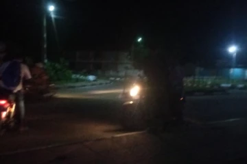 மதுபோதையில் வாகனம் செலுத்திய இருவர் கைது