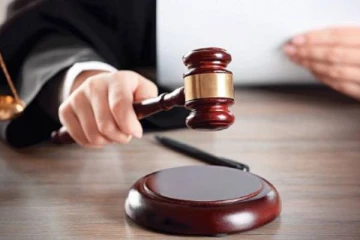 இளம்பெண்ணை சீரழித்த நபர்கள்: சுவிட்சர்லாந்தில் ஒரு வித்தியாசமான வழக்கு