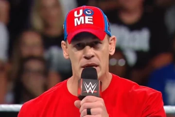 பிரபல WWE நட்சத்திரம் ஜான் சீனா ரசிகர்களுக்கு கொடுத்த அதிர்ச்சி