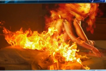 නිවසක හදිසි ගින්නක්..කාන්තාවක් මරුට.