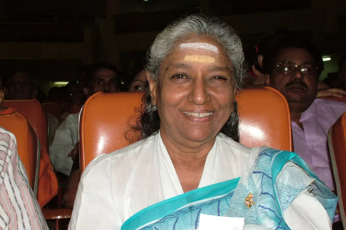 20 மொழிகளில், 48,000 பாடல்கள் பாடிய ஒரே பாடகி.. 4 முறை தேசிய விருது!! எஸ். ஜானகி செய்த சாதனைகள் | Singer S Janaki Achievements In Cinema 20 மொழிகளில், 48,000 பாடல்கள் பாடிய ஒரே பாடகி.. 4 முறை தேசிய விருது!! எஸ். ஜானகி செய்த சாதனைகள் | Singer S Janaki Achievements In Cinema