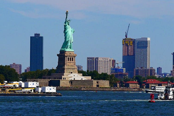 ஹேப்பி நியூஸ்..நவ.8-முதல் வெளிநாட்டினா் அமெரிக்கா வர அனுமதி | Foreigners Permission United States