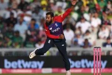 ஐபிஎல் தொடரில் முக்கிய அணியில் திடீர் மாற்றம்! அவுஸ்திரேலிய வீரருக்கு பதிலாக களமிறங்கும் இங்கிலாந்து நட்சத்திர வீரர்