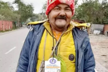 டிஜிட்டல் முறையில் “போன் பே” மூலம் பிச்சை - வைரலாகும் நபர்