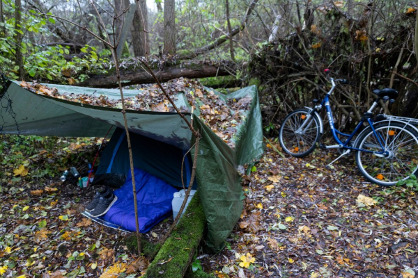 ஜேர்மன் குற்றவாளிக்கு உதவும் இரண்டு பெண்கள்: விடாமல் தொடரும் அதிகாரிகள் | Two Female Helps To Germany Christian Brueckner ஜேர்மன் குற்றவாளிக்கு உதவும் இரண்டு பெண்கள்: விடாமல் தொடரும் அதிகாரிகள் | Two Female Helps To Germany Christian Brueckner