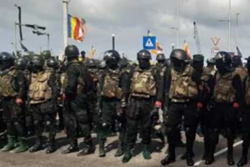 විරෝධතාවයක් නිසා ප්‍රධාන මාර්ගයක් අවහිර වෙයි - හමුදා නිළධාරීනුත් ස්ථානගත කරලා..